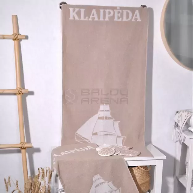 Vonios rankšluostis Klaipėdos burlaivis